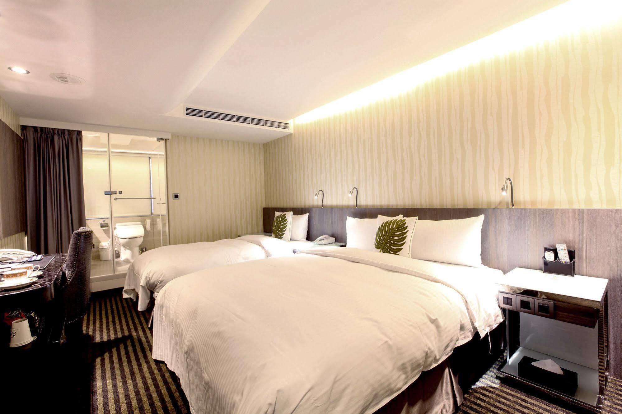 Beauty Hotels - Hotel Bnight-Self Check-In Hotel Taipei Esterno foto