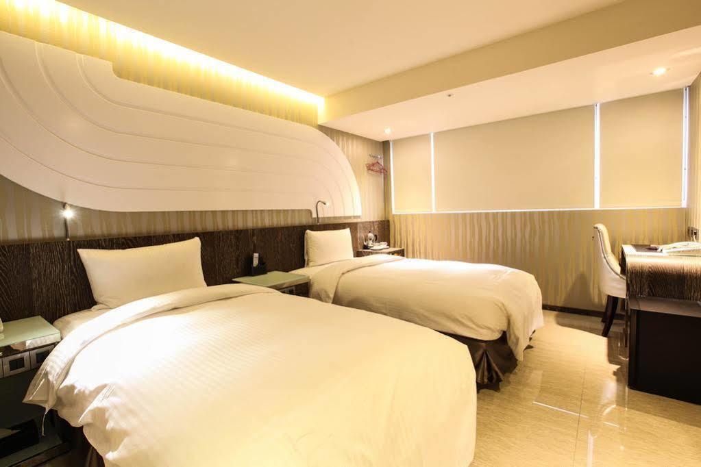 Beauty Hotels - Hotel Bnight-Self Check-In Hotel Taipei Esterno foto