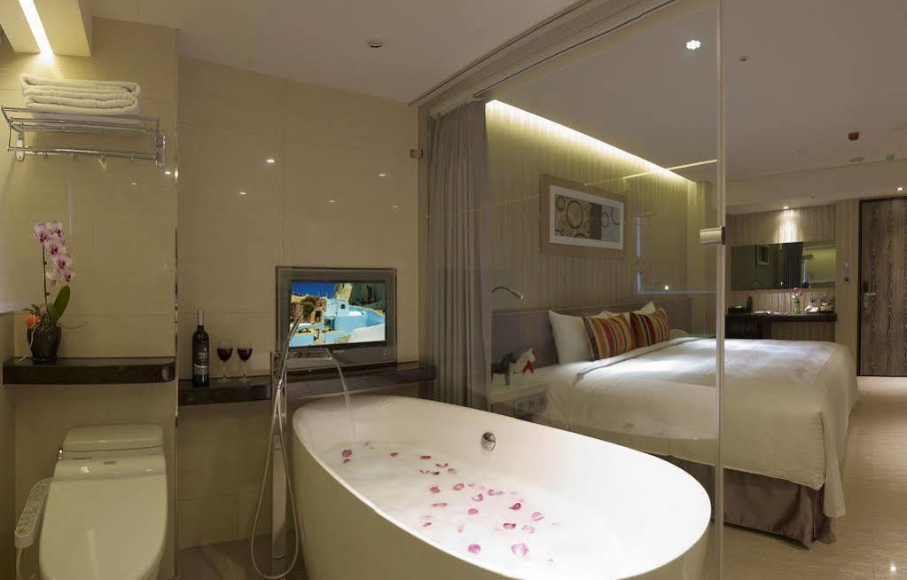 Beauty Hotels - Hotel Bnight-Self Check-In Hotel Taipei Esterno foto