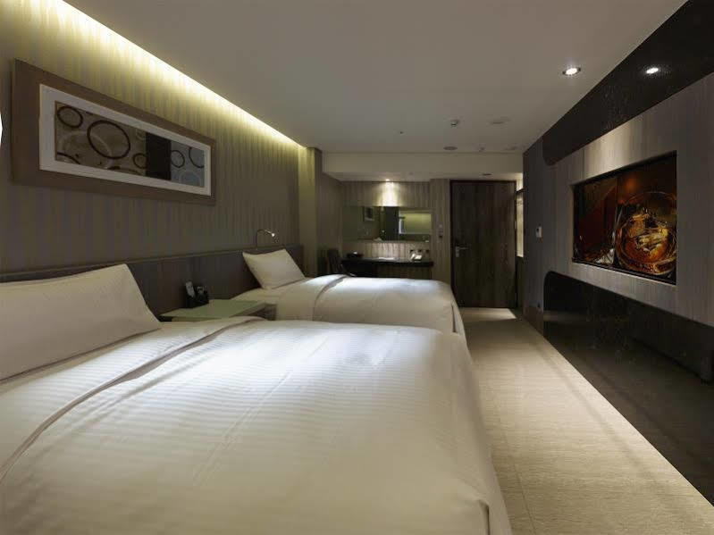Beauty Hotels - Hotel Bnight-Self Check-In Hotel Taipei Esterno foto